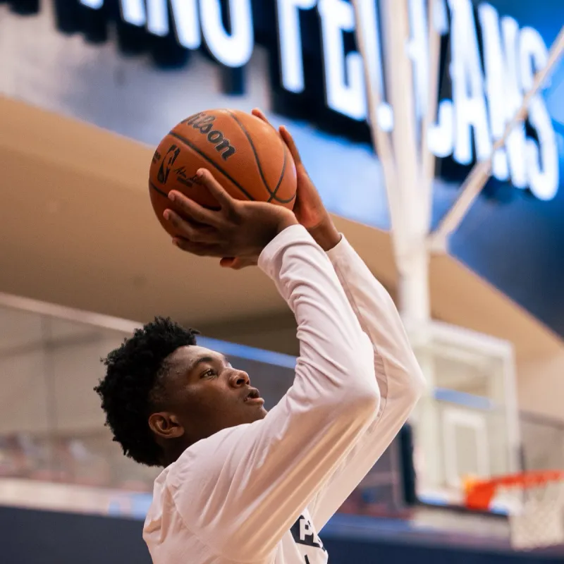 Can they stop the losing streak? Quinn and others prepare for the game against the Lakers the Pelicans' official account shares photos.