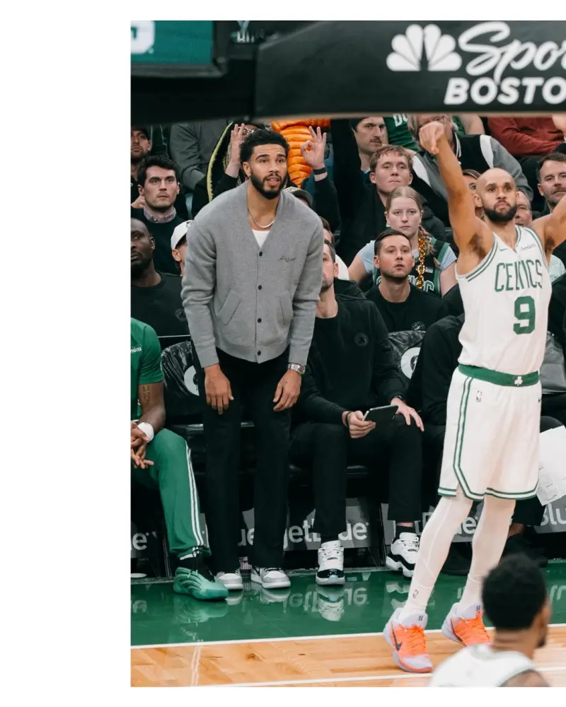 Leading the entire game! The Celtics' official account posted photos from yesterday's game to celebrate the team's resounding victory.