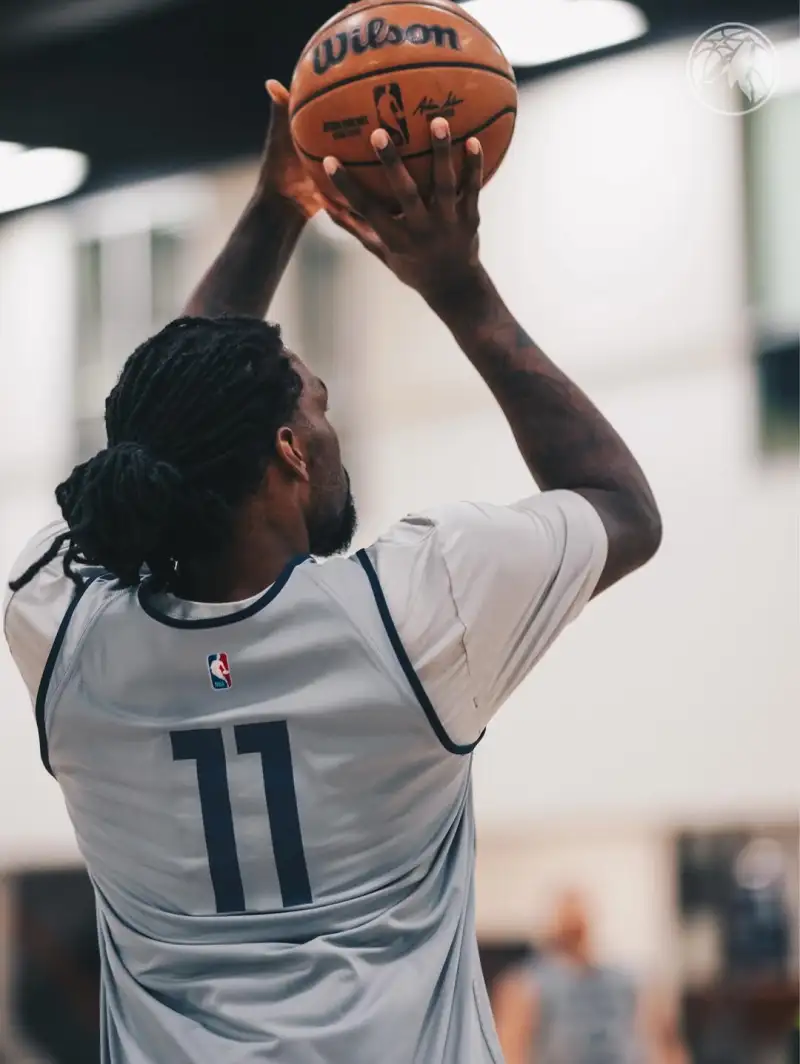 Work, work, work! The Timberwolves' official account shared training photos of Edwards and others.