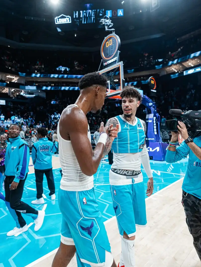 LaMelo Ball shared photos of himself with fans on Instagram.