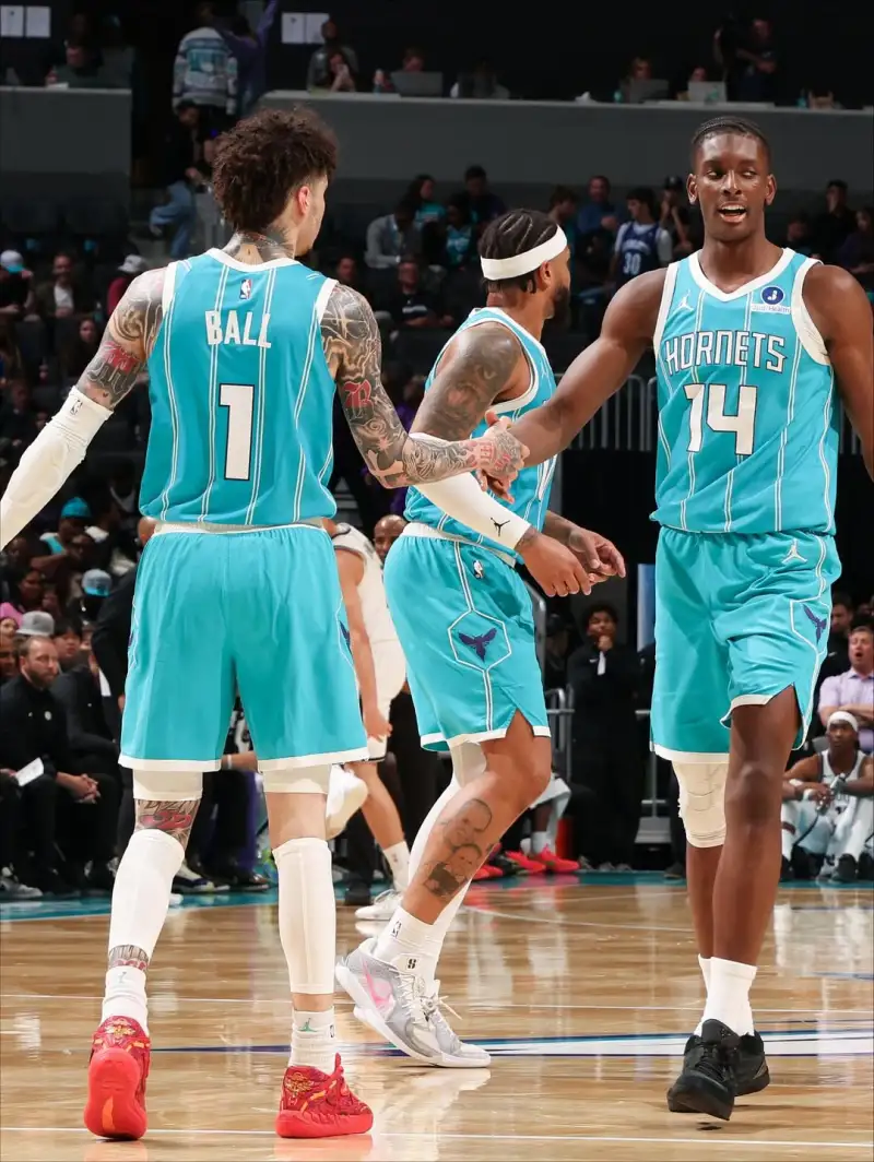 LaMelo Ball shared photos of himself with fans on Instagram.