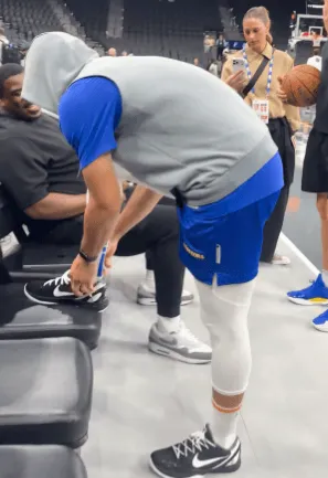Curry warmed up before the game today.