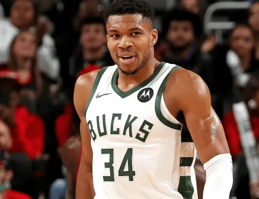 Giannis Antetokounmpo made 12 of 18 shots.