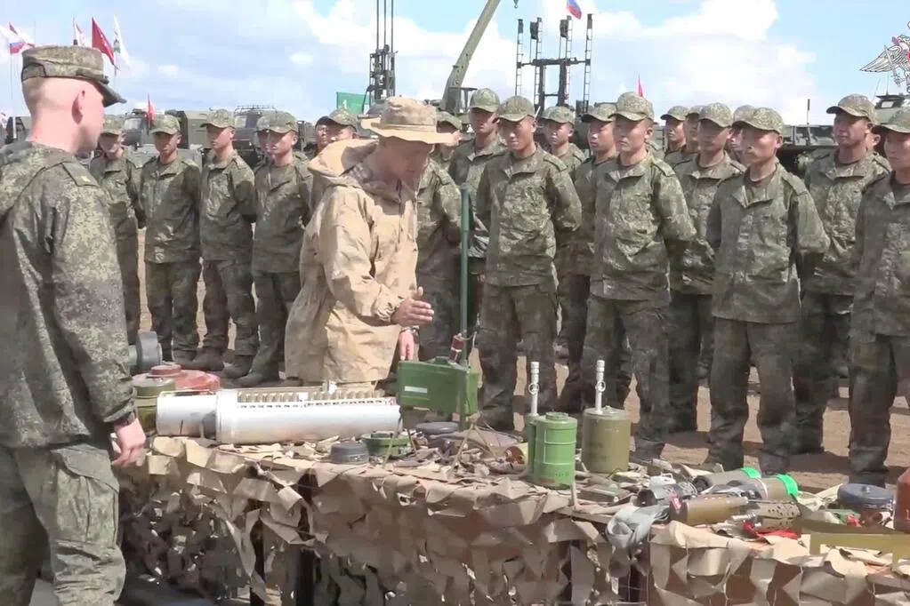 North Korean engineers spotted clearing mines on the Russian-Ukrainian front.