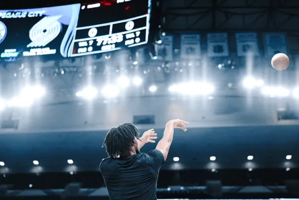 The Portland Trail Blazers' official account posted training photos of the players.