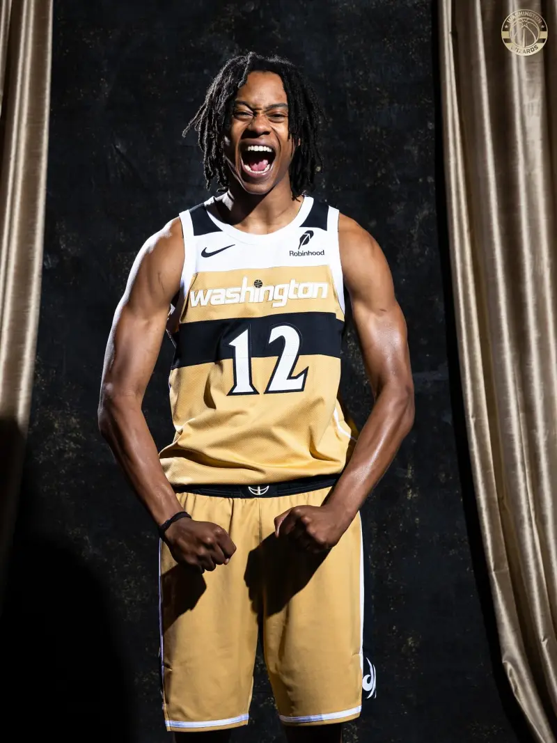 1 win, 11 losses! Wizards official announcement: This gold jersey will make its debut on November 16th.