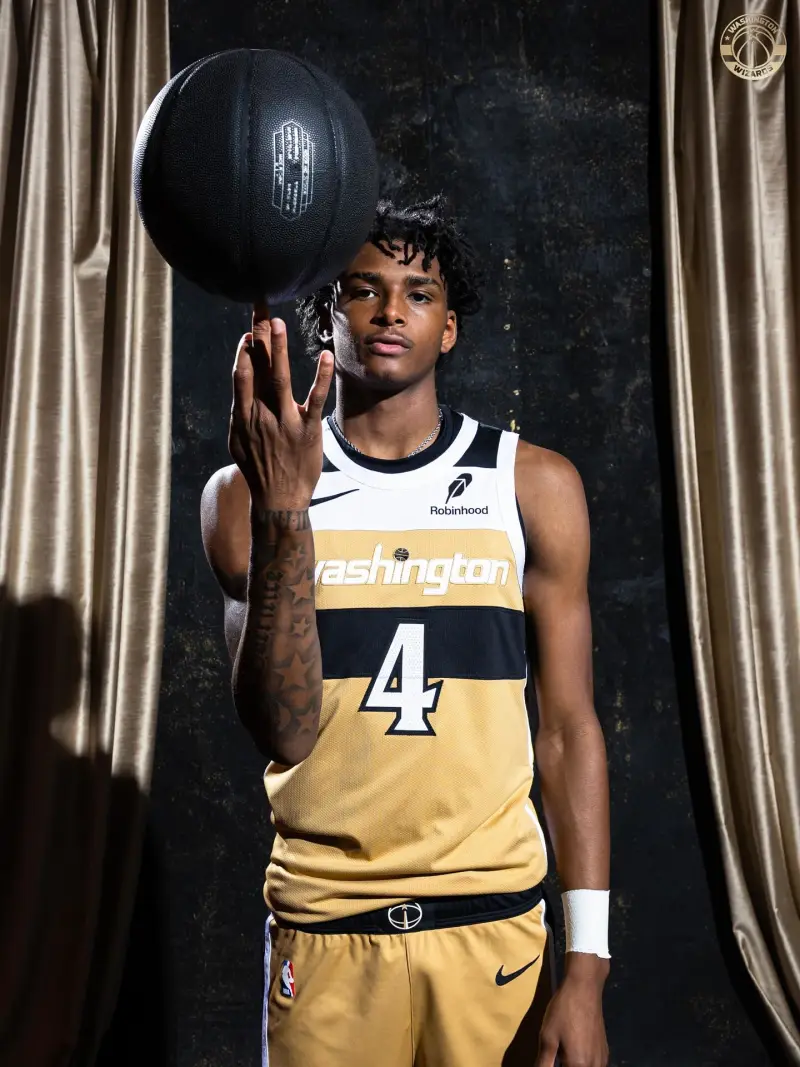 1 win, 11 losses! Wizards official announcement: This gold jersey will make its debut on November 16th.
