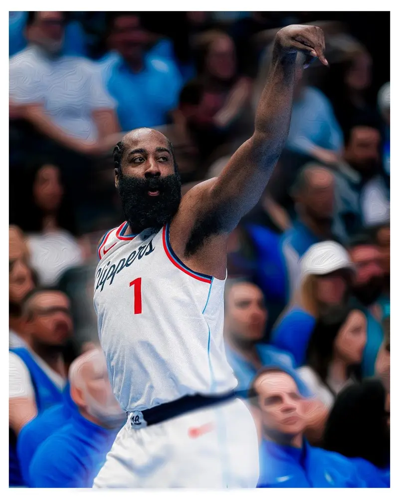 The Clippers posted photos on their official account to celebrate ending their six-game losing streak.