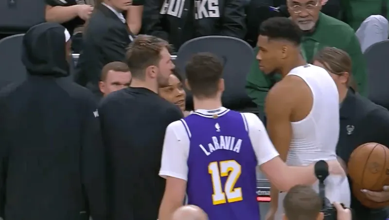 Giannis: I don't know why they didn't give the ball to Durant, so I went and got the ball and gave it to him.