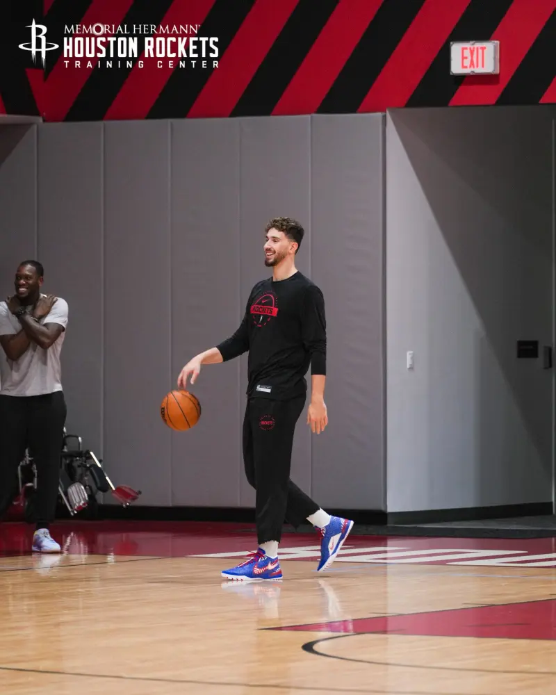 Rockets shared the latest training moments of their players on social media.
