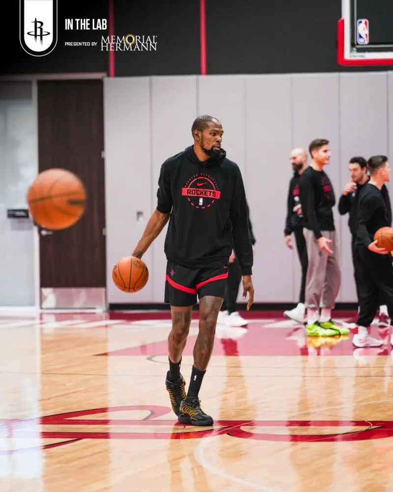 Rockets shared the latest training moments of their players on social media.