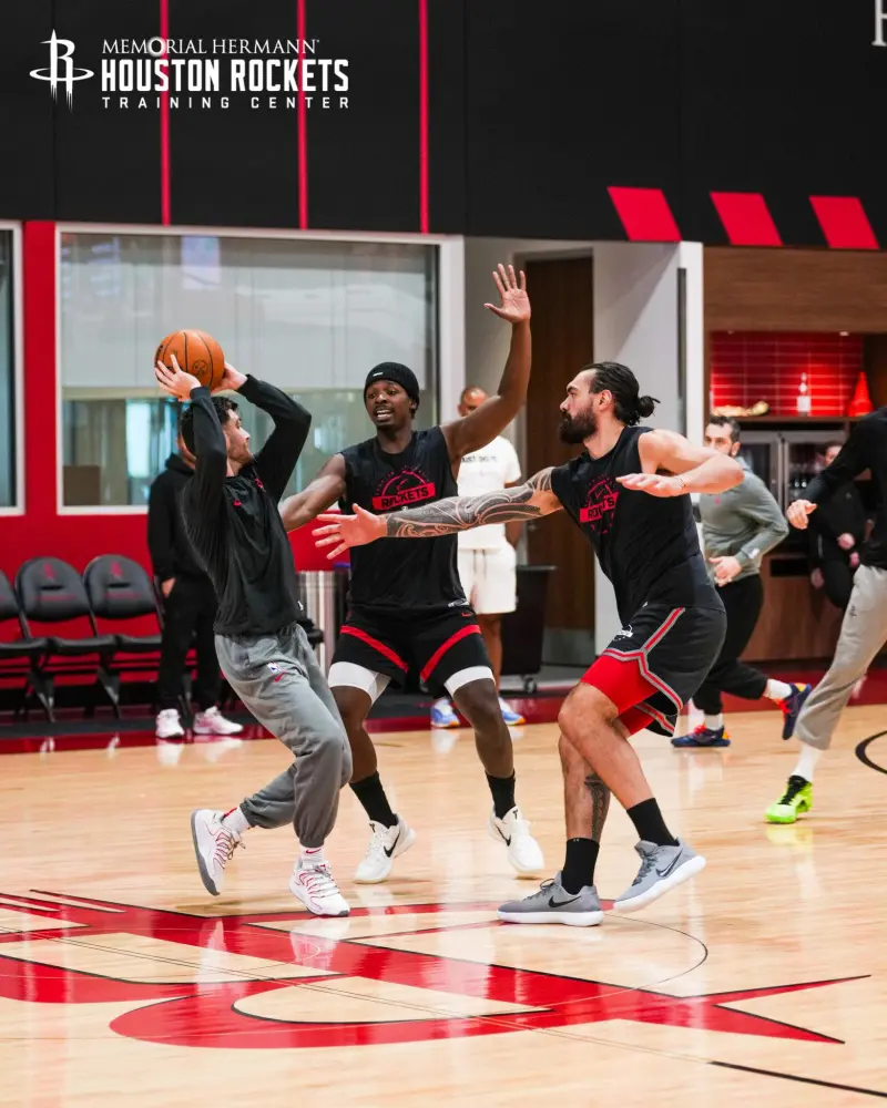 Rockets shared the latest training moments of their players on social media.