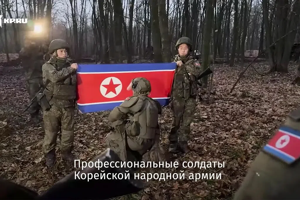 Trump supports sanctions against countries doing business with Russia, proposing a 500% tariff.