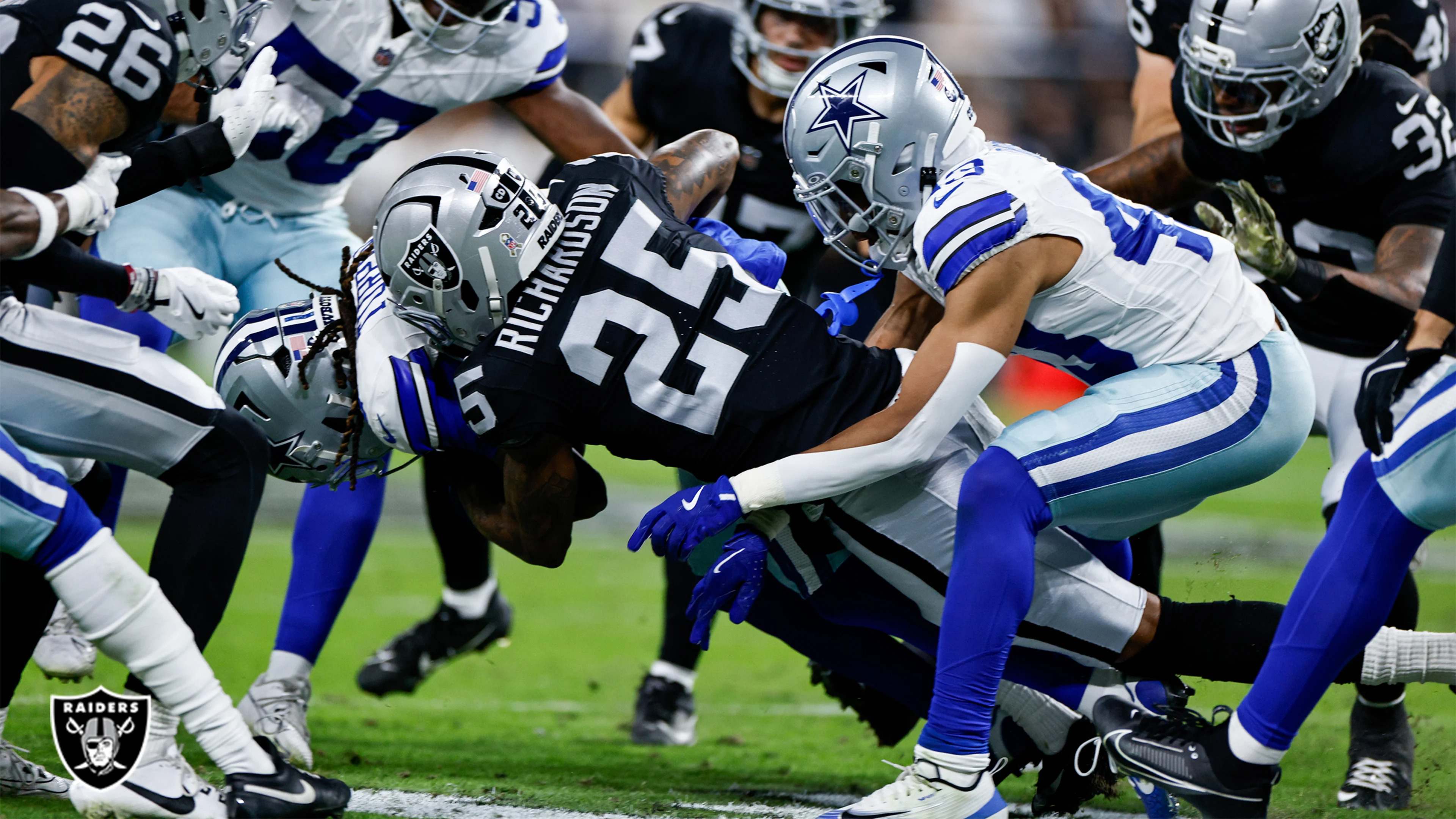 1763432856690076.jpg Week 11 vs. Cowboys