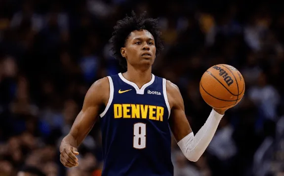 Watson scored 32 points, 12 rebounds, 3 assists, and 1 steal, shooting 13-for-19 from the field.