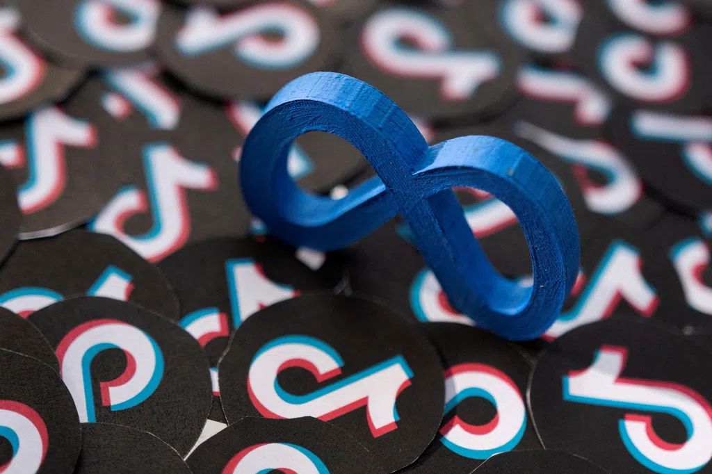 Meta will ban children under 16 from using Facebook and Instagram in Australia starting next month, from the 4th.