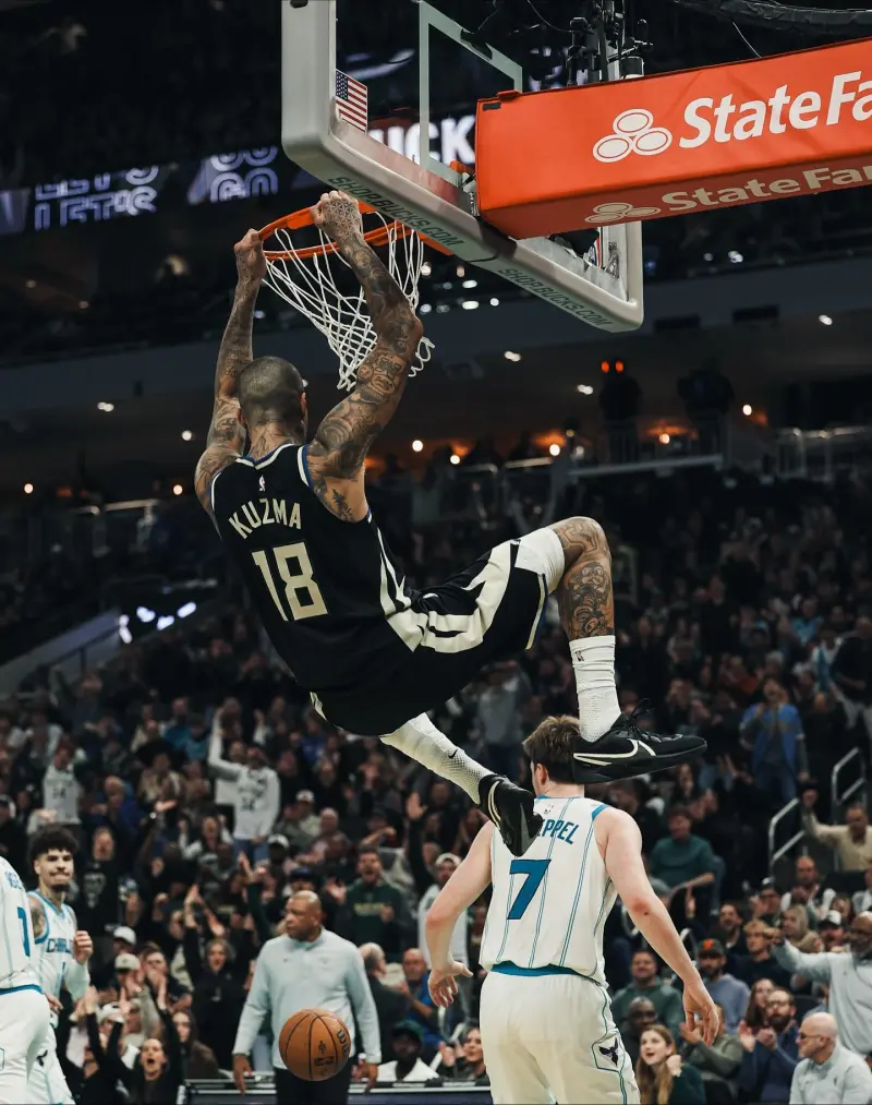 Kyle Kuzma posted a recent photo on Instagram.