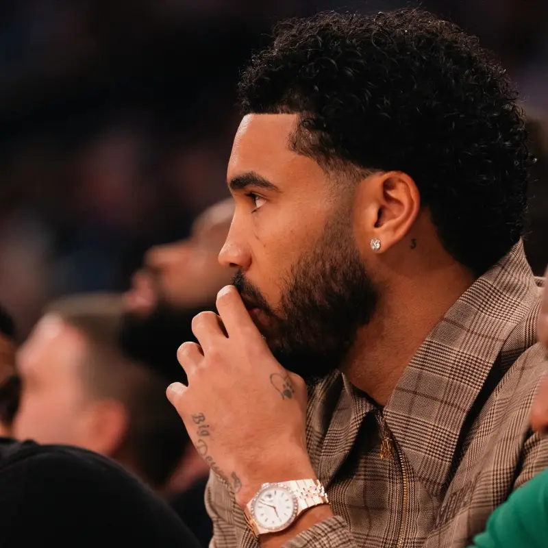 Jayson Tatum posted several recent photos of himself, and the Celtics' official account responded with an hourglass emoji.