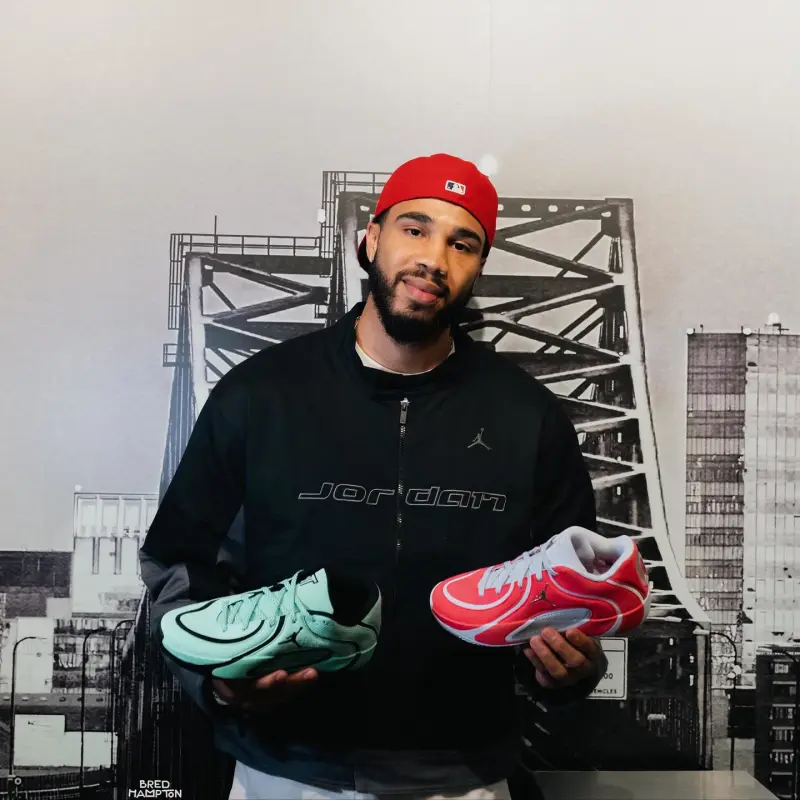 Jayson Tatum posted several recent photos of himself, and the Celtics' official account responded with an hourglass emoji.