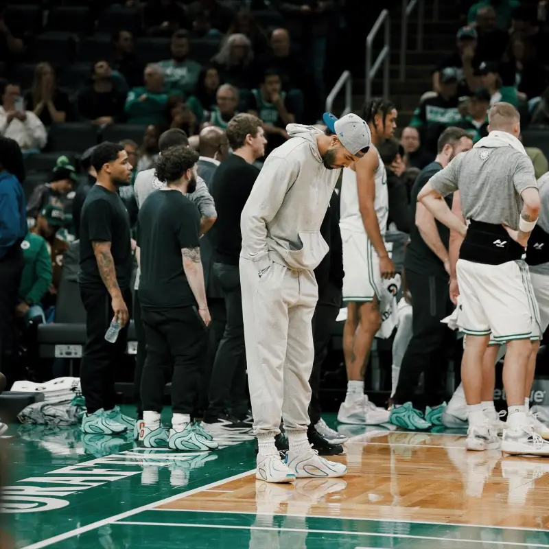 Jayson Tatum posted several recent photos of himself, and the Celtics' official account responded with an hourglass emoji.