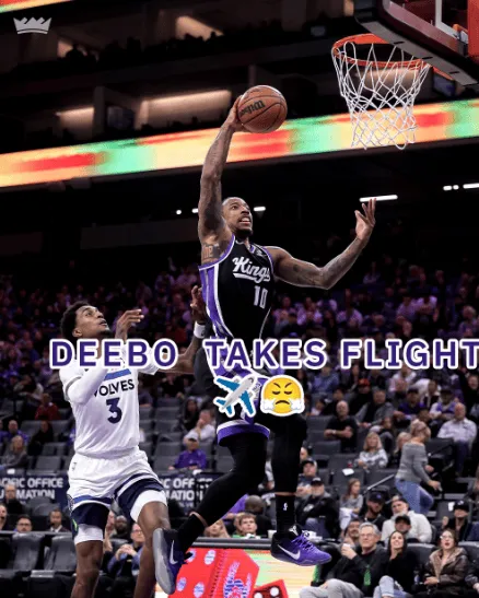 The Kings' official Instagram account updated: The bench praised DeRozan's dunk.
