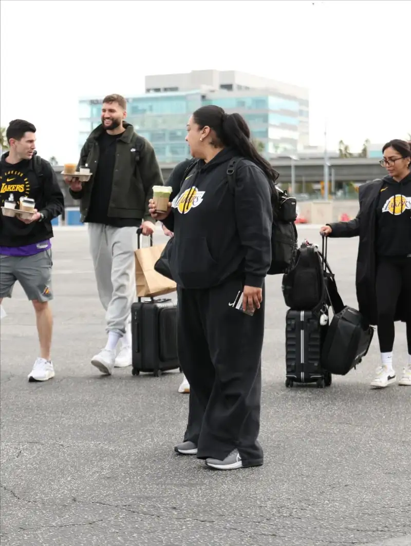 German striker! Kleber shares recent photos with fans on Instagram: a photo album from his ninth year.