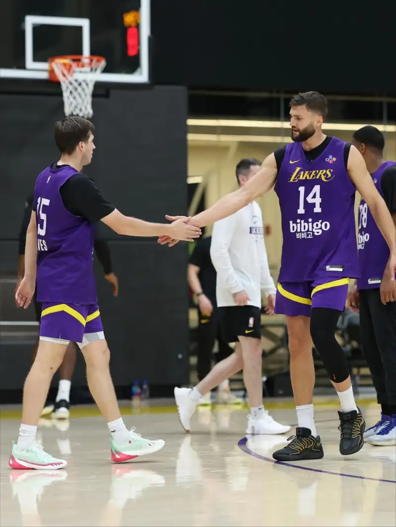 German striker! Kleber shares recent photos with fans on Instagram: a photo album from his ninth year.