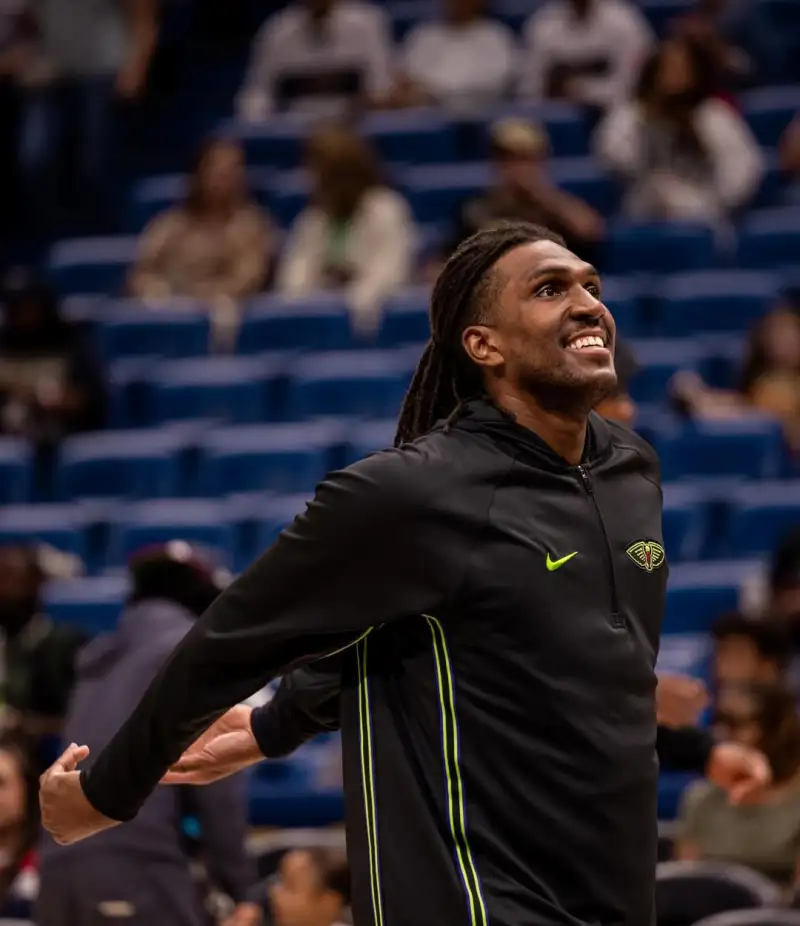 New team! Looney posts photos of himself on the field and in his daily life on Instagram.