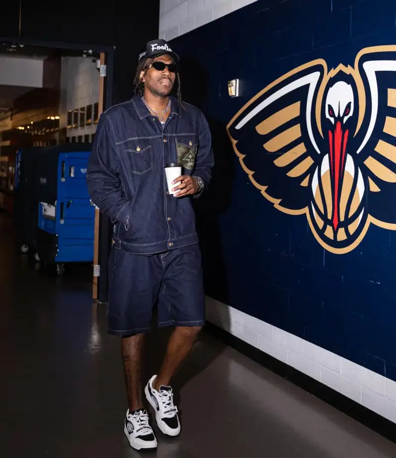 New team! Looney posts photos of himself on the field and in his daily life on Instagram.