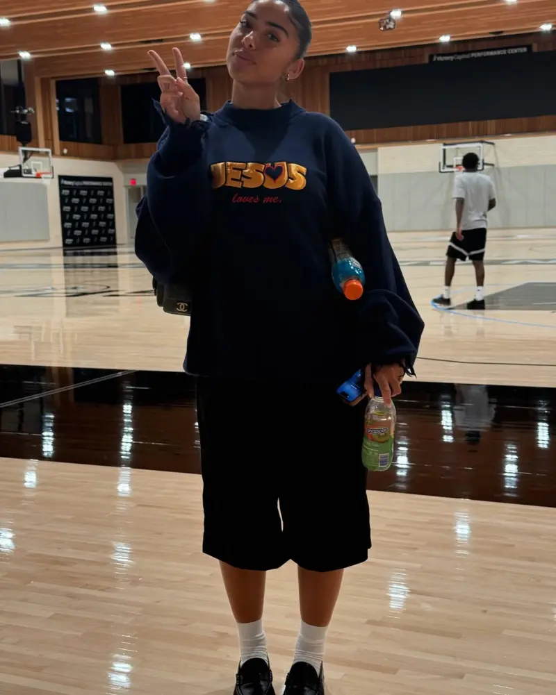 San Antonio Spurs player Jeremy Sohan shared recent photos of his daily life on social media.