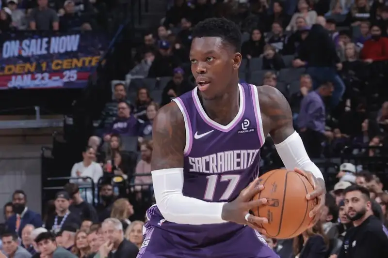 24 points, 7 rebounds, 10 assists! Dennis Schröder posted a photo on Instagram celebrating his team's victory over the Rockets.