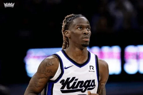 Ellis played 26 minutes and achieved good results.