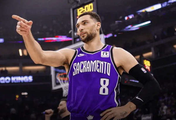 LaVine played 27 minutes and scored 15 points, 4 rebounds and 6 assists.