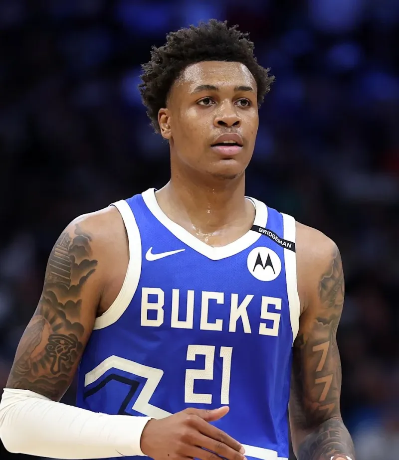 Siegel: Bucks plan to waive last year's draft pick Tyler Smith