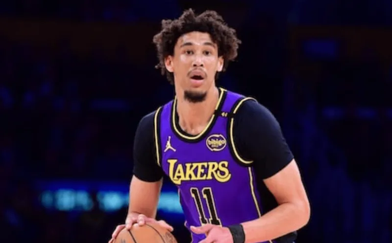 Hayes on applying for a Slovenian passport