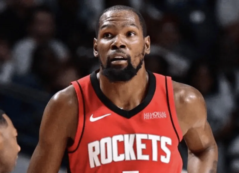 Durant's salary cut allows the Rockets to maintain space flexibility, allowing them to retain Eson and recruit players in the market.
