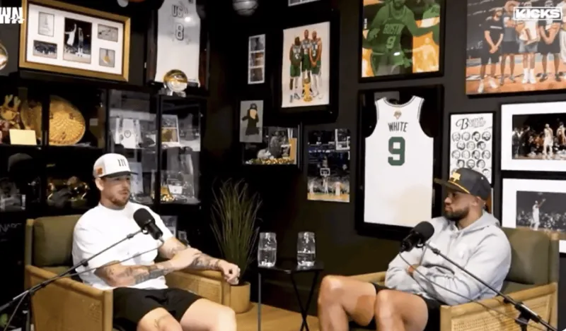 White: Tatum works hard in the training hall every day, constantly honing his skills and strengthening his strength