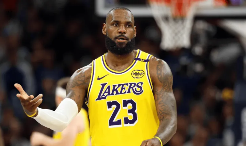 US reporter: There are 83 players born after James' NBA debut in the new season