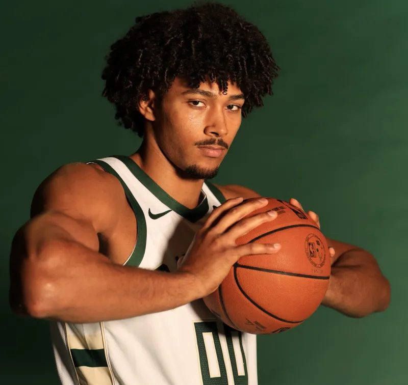 Happy 27th birthday! NBA official posts photos to celebrate Jericho Sims' birthday