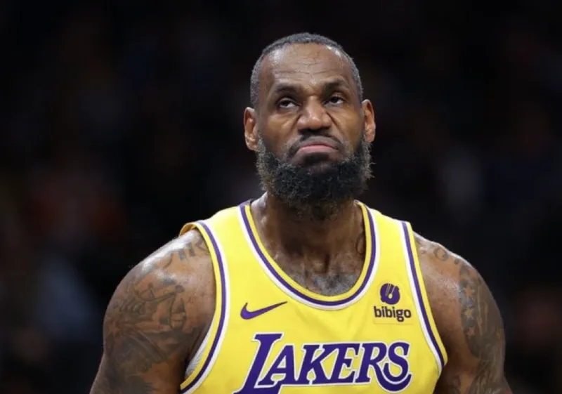 Lakers self-media: James is 49 games away from the player with the most appearances in history