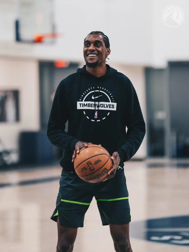 Can he get back into the defense? Timberwolves share Jaden McDaniels' training photo