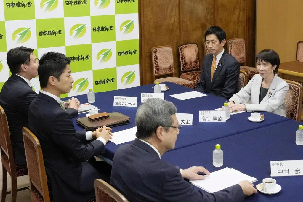 The Reform Party has suspended negotiations with the opposition parties, and Sanae Takaichi is expected to become Japan's first female prime minister.