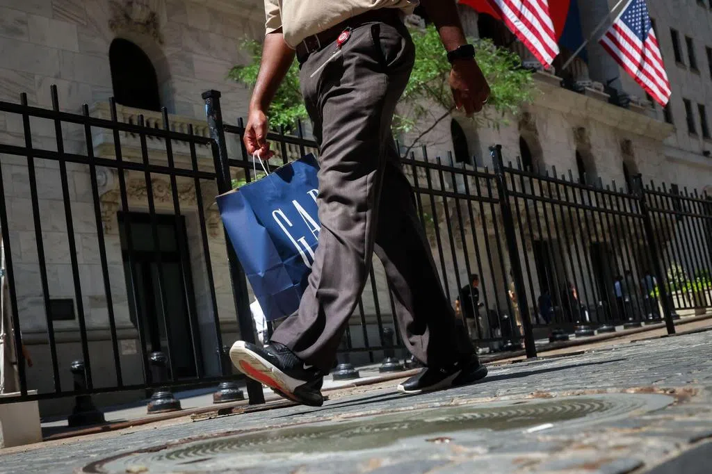 Quánqiú qǐyè shòu měiguó guānshuì chōngjí yú 450 yì dàn qiánjǐng qū yú wěndìng 24 / 5,000 Global businesses face over $45 billion in U.S. tariffs, but outlook stabilizes