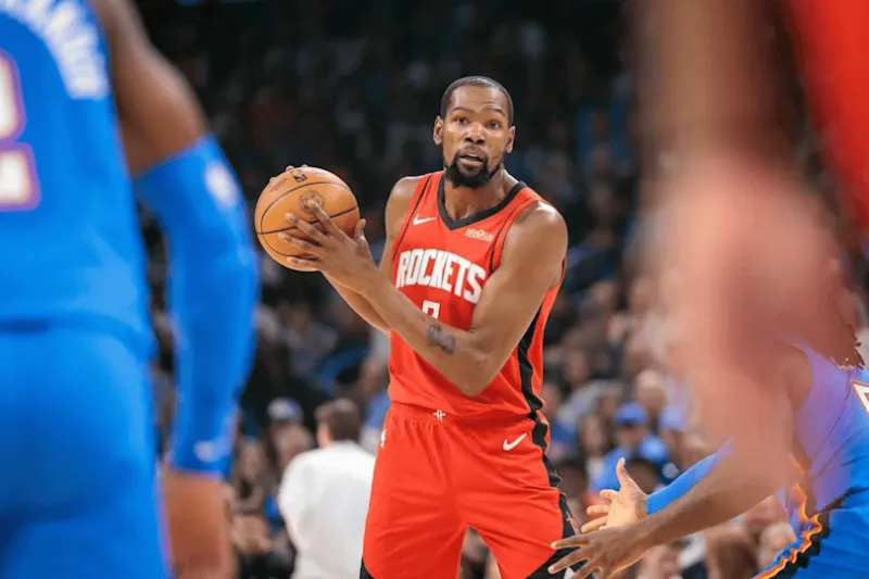 Durant: I don't like the way the Warriors and Suns traded, the Rockets made me feel respected
