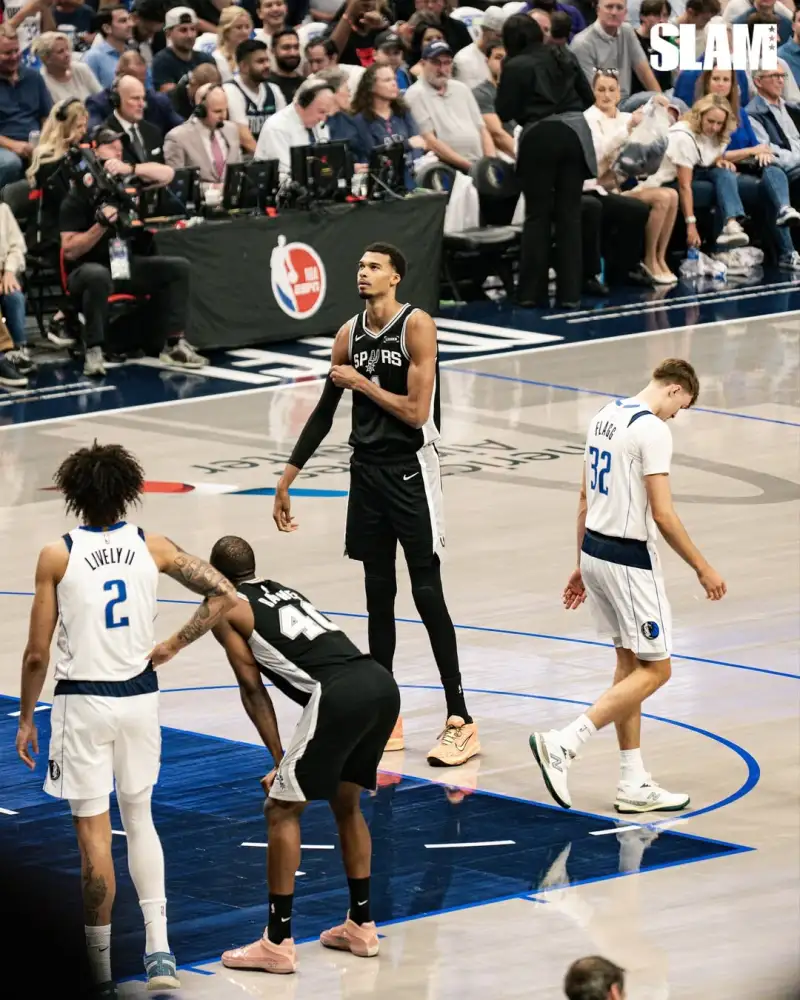 Will they dominate the league? Slam official releases photos of their squad