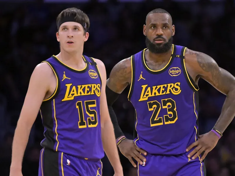 The strongest Lakers team has Reeves as the second-highest scorer