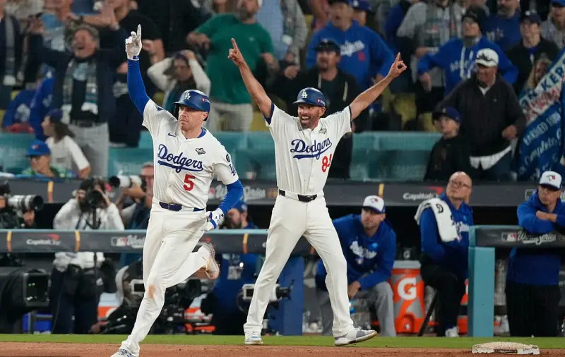 Freeman hits a walk-off home run! MLB World Series: Dodgers 6-5 Blue Jays, series 2-1