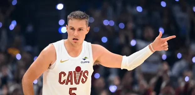 Atkinson on Merrill's injury: Mobley hit his hip and it looks like a hip contusion.