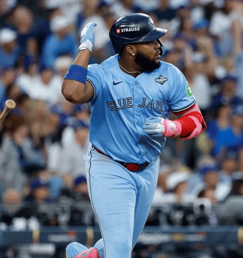 MLB World Series Game 4: Blue Jays beat Dodgers 6-2 on the road, tying the series 2-2.