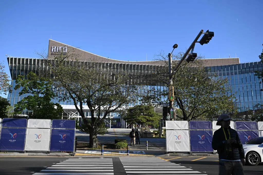 US opposition to free trade principles may hinder the APEC summit joint declaration.